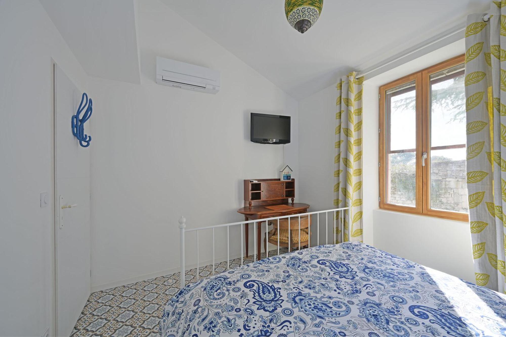La Cigale - Vieux Village - Charmante Maisonnette Climatisee Avec Jardin Villeneuve-lès-Avignon Eksteriør bilde